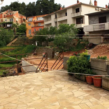 With A Parking Space Jelsa, Hvar - 8746 Apartamento